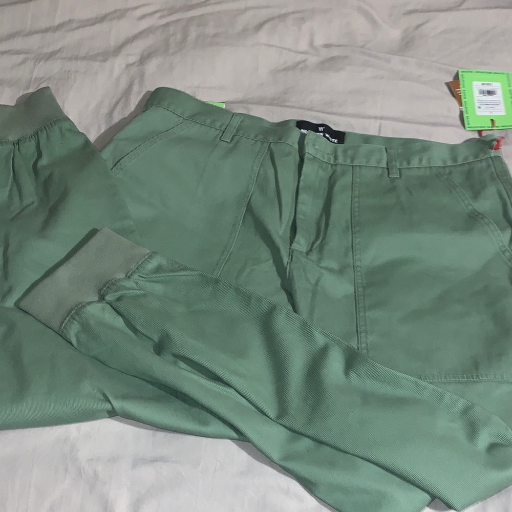 BRAND NEW PANTS  ‼️ - Picture 3 of 7